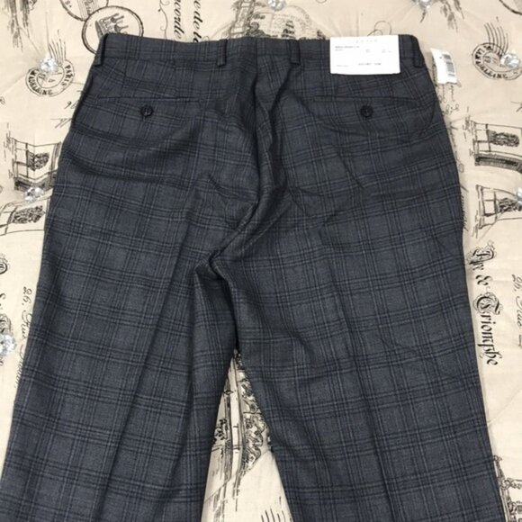 🎁 Calvin Klein Men's Slim-Fit Wool Trousers Dress Pants